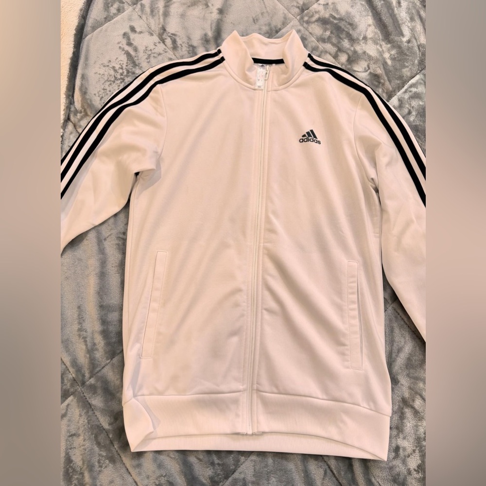White veste